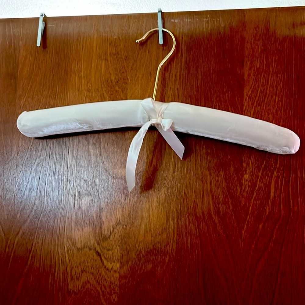 Elegant Cream Padded Hanger